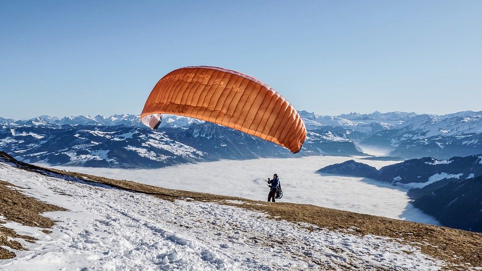 山东航空里程能在国航积分吗?